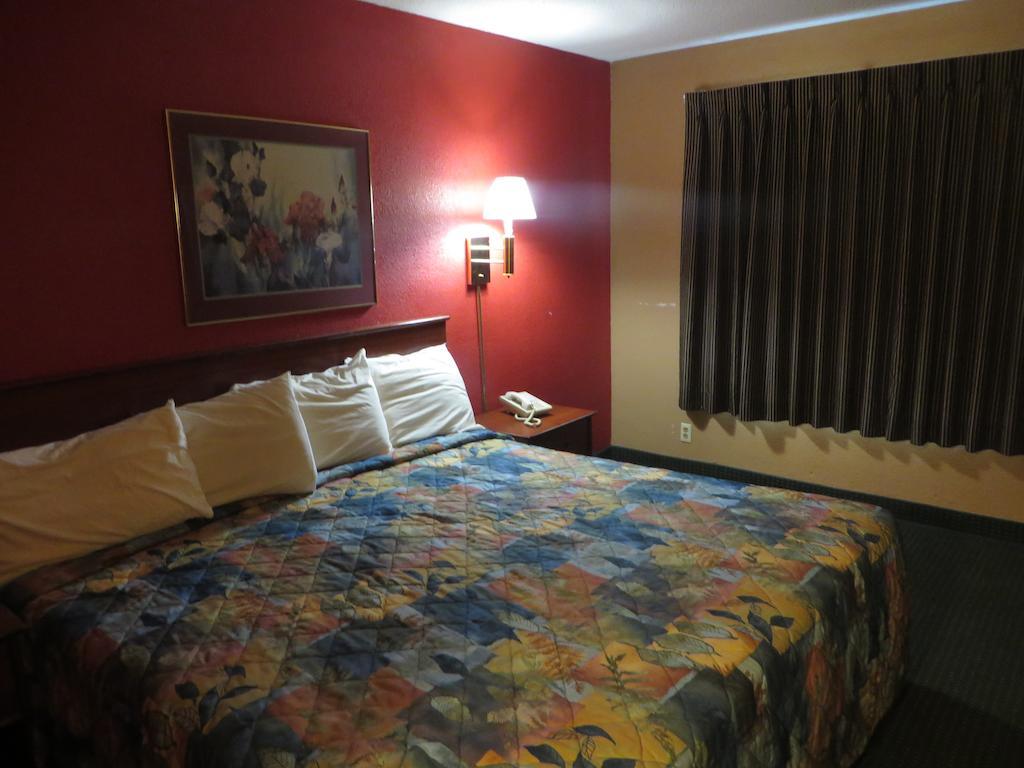Riverside Suites North Mankato Δωμάτιο φωτογραφία